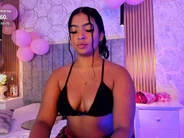 SofiCruz live cam on BongaCams