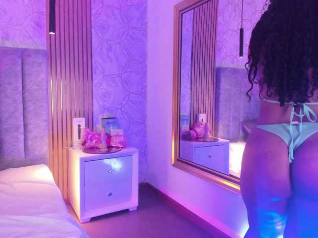 SofiCruz live cam on BongaCams
