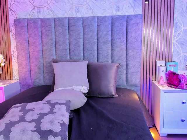 SofiCruz live cam on BongaCams