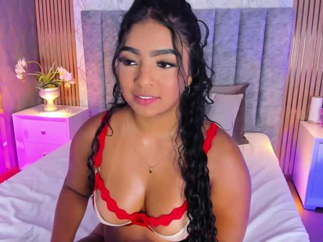 SofiCruz live cam on BongaCams