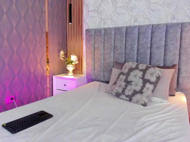 SofiCruz live cam on BongaCams