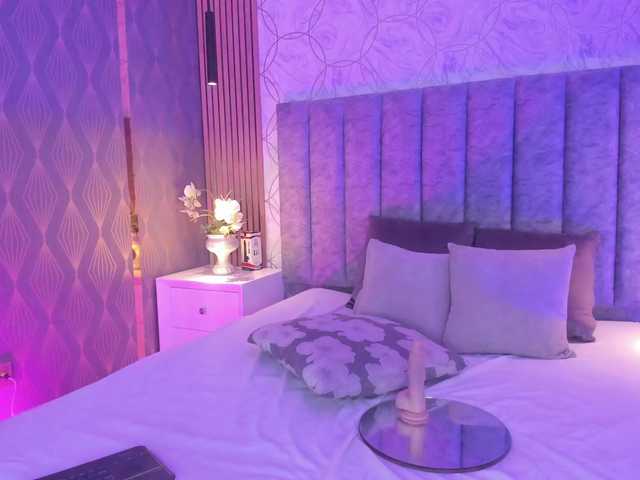 SofiCruz live cam on BongaCams