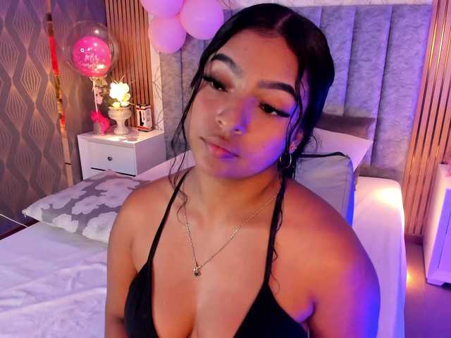 SofiCruz live cam on BongaCams