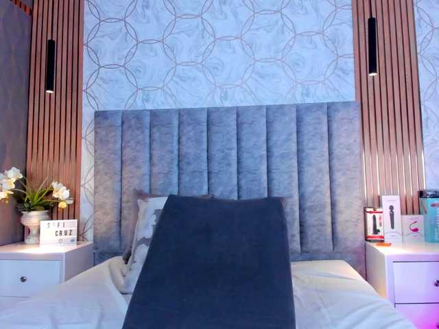 SofiCruz live cam on BongaCams