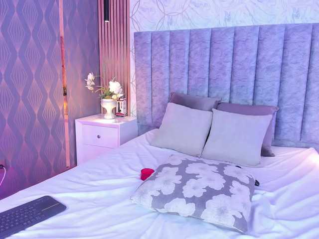 SofiCruz live cam on BongaCams