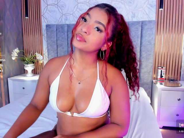 SofiCruz live cam on BongaCams
