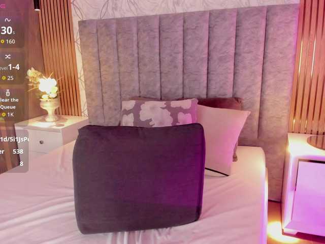 SofiCruz live cam on BongaCams
