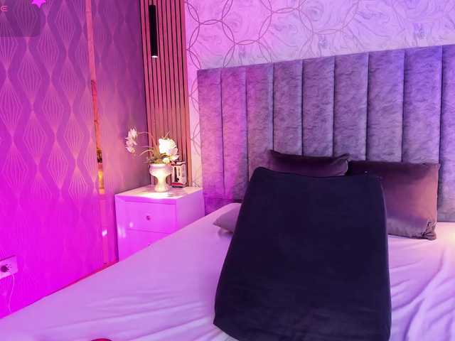 SofiCruz live cam on BongaCams