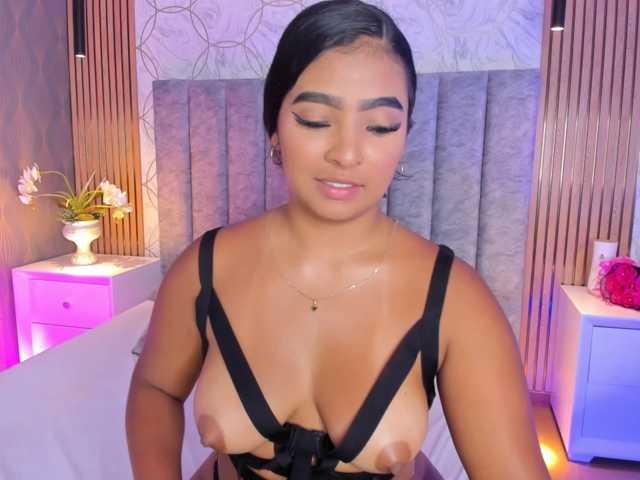 SofiCruz live cam on BongaCams