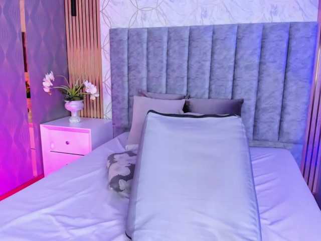 SofiCruz live cam on BongaCams