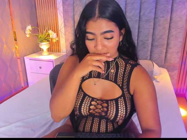 SofiCruz live cam on BongaCams