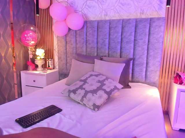 SofiCruz live cam on BongaCams