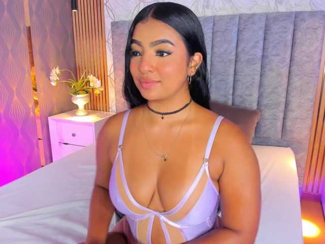 SofiCruz live cam on BongaCams
