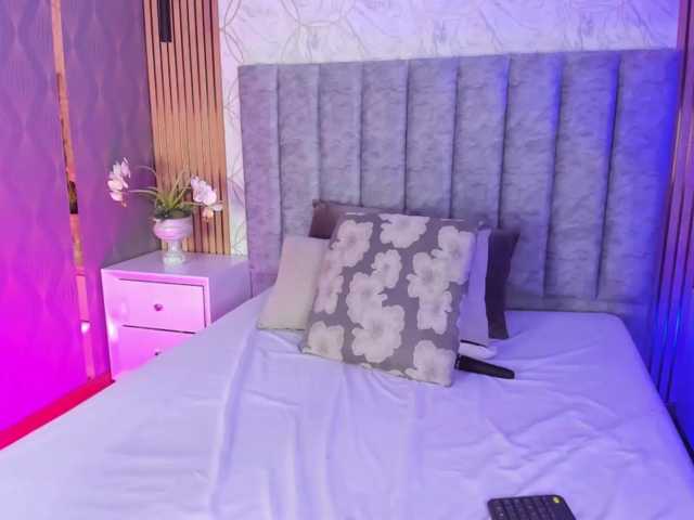 SofiCruz live cam on BongaCams