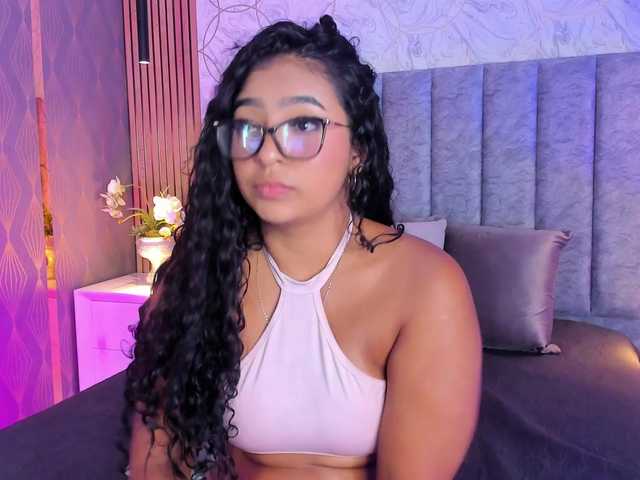 SofiCruz live cam on BongaCams