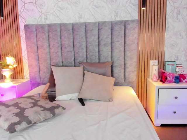 SofiCruz live cam on BongaCams