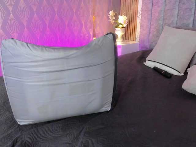 SofiCruz live cam on BongaCams