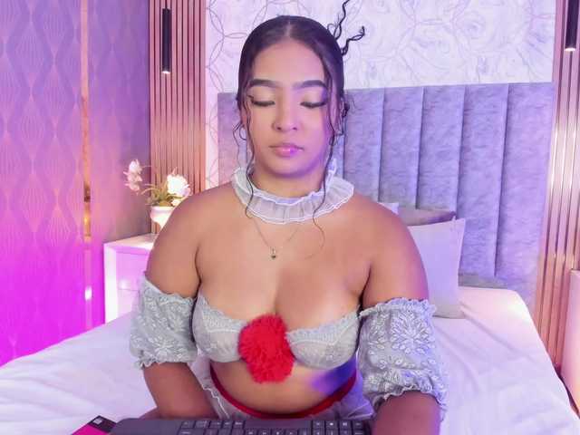 SofiCruz live cam on BongaCams