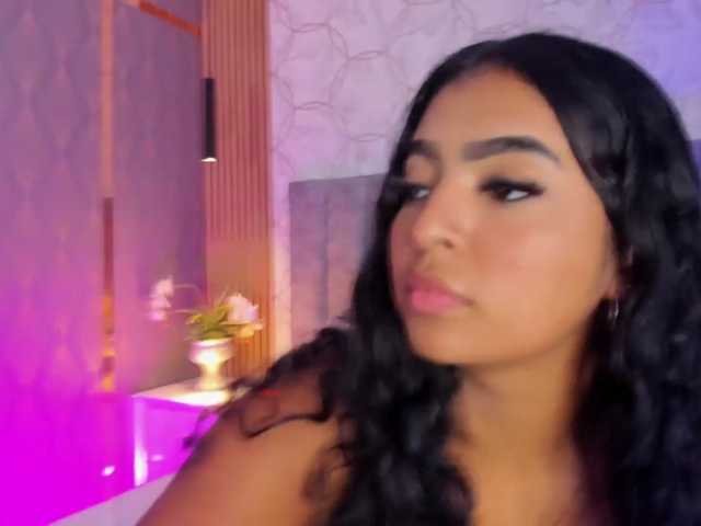 SofiCruz live cam on BongaCams