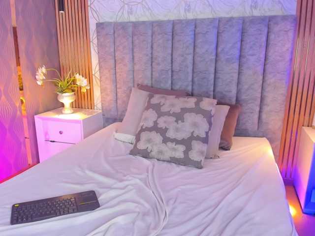 SofiCruz, live now on BongaCams