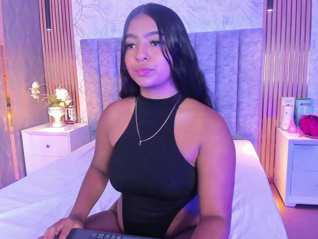 SofiCruz live cam on BongaCams