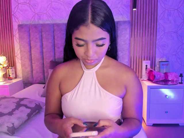 SofiCruz live cam on BongaCams