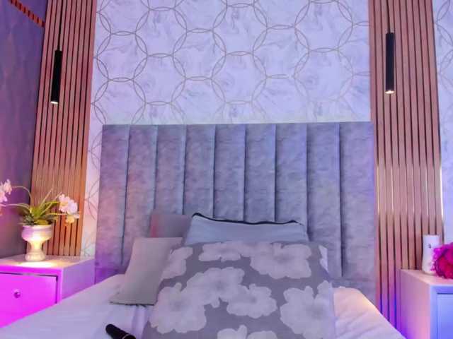 SofiCruz live cam on BongaCams