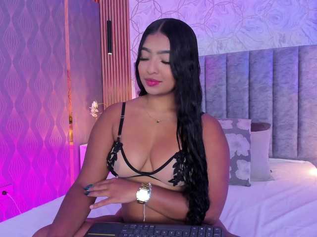 SofiCruz live cam on BongaCams