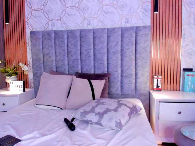 SofiCruz live cam on BongaCams