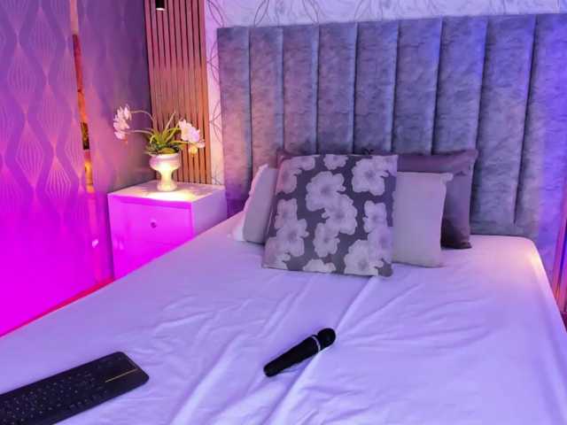 SofiCruz live cam on BongaCams