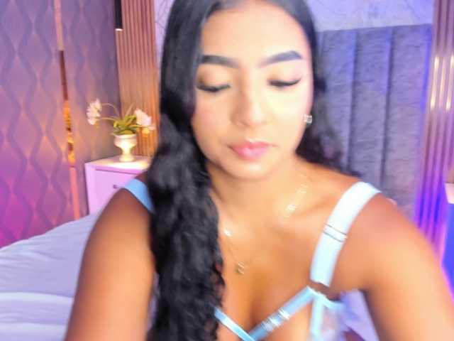 SofiCruz live cam on BongaCams