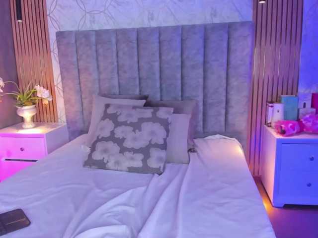 SofiCruz live cam on BongaCams