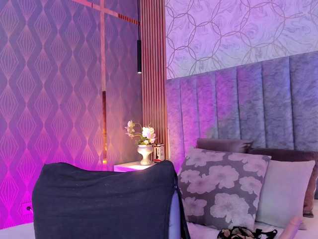 SofiCruz live cam on BongaCams