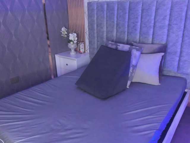 SofiCruz live cam on BongaCams