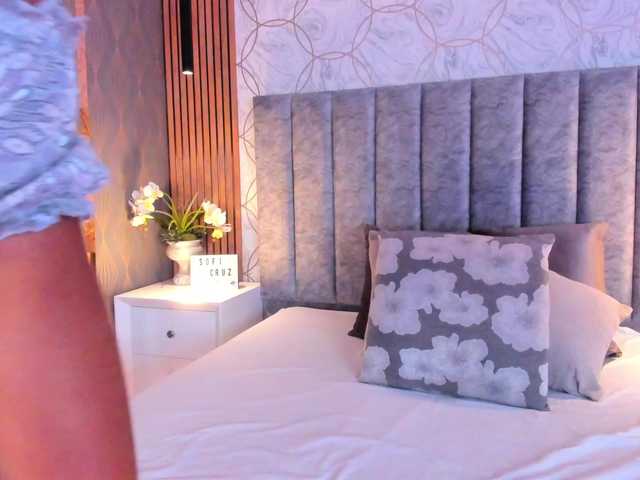 SofiCruz live cam on BongaCams