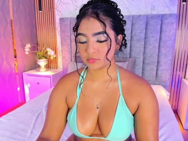 SofiCruz live cam on BongaCams