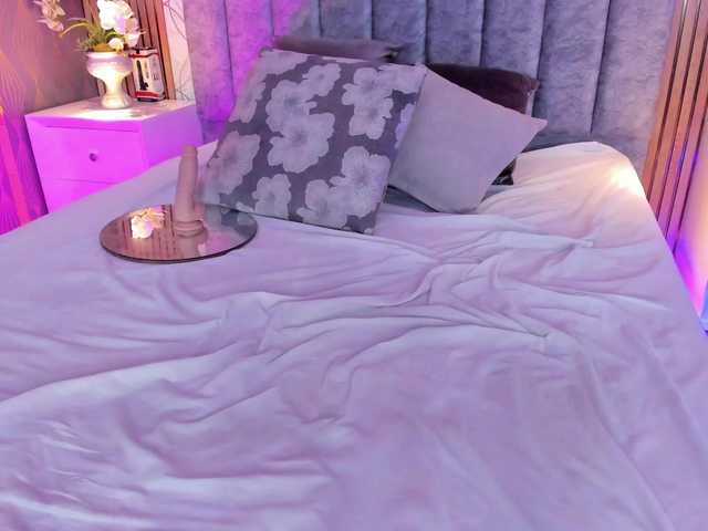 SofiCruz live cam on BongaCams