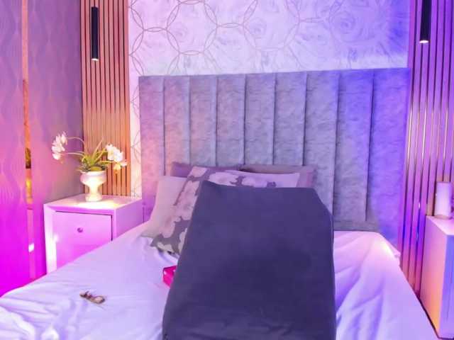 SofiCruz live cam on BongaCams