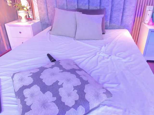 SofiCruz live cam on BongaCams