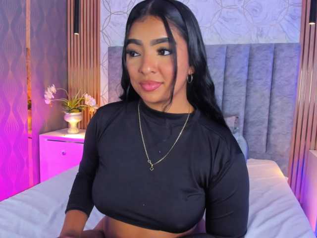 SofiCruz live cam on BongaCams
