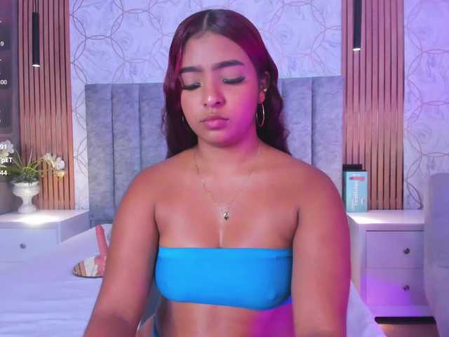 SofiCruz's BongaCams show and profile