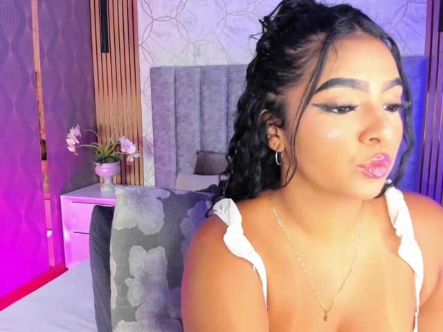 SofiCruz live cam on BongaCams