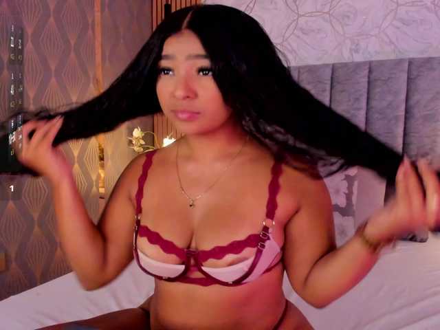 SofiCruz live cam on BongaCams