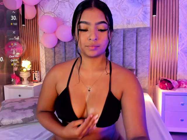 SofiCruz live cam on BongaCams
