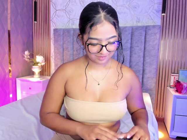 SofiCruz live cam on BongaCams