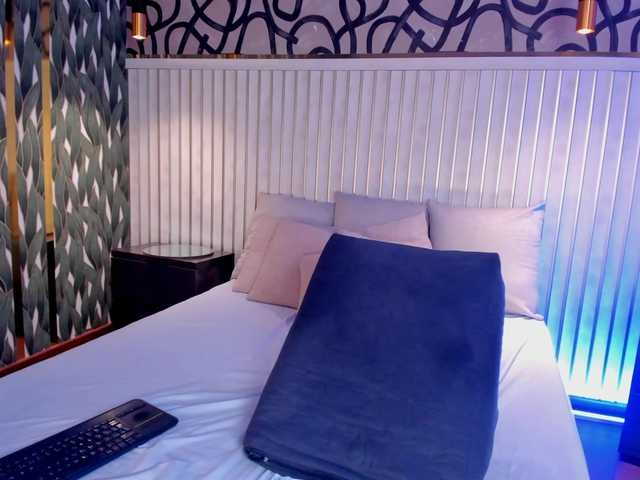 le modèle SofiCruz est en webcam porno dans un show sur le site bongacams, il possède les tags suivants: Latino/Hispanic,Brunette,Shaved