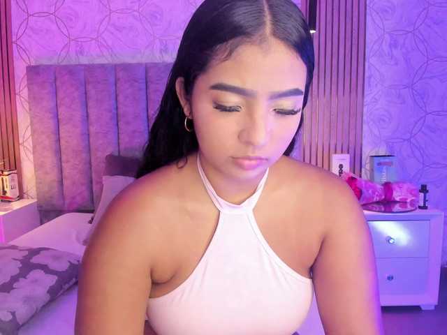 SofiCruz live cam on BongaCams