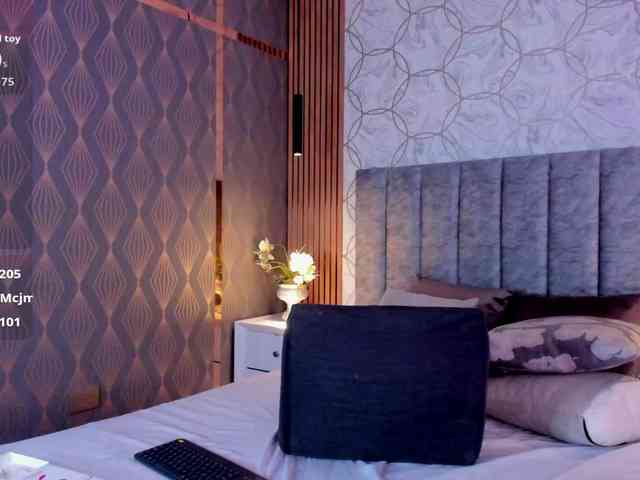 SofiCruz webcam