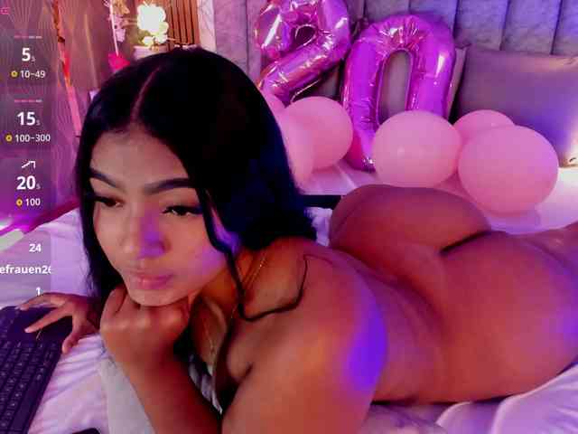 SofiCruz webcam