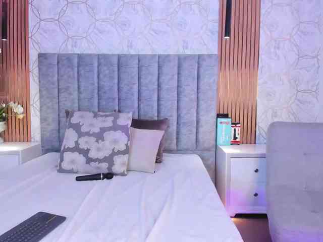SofiCruz webcam